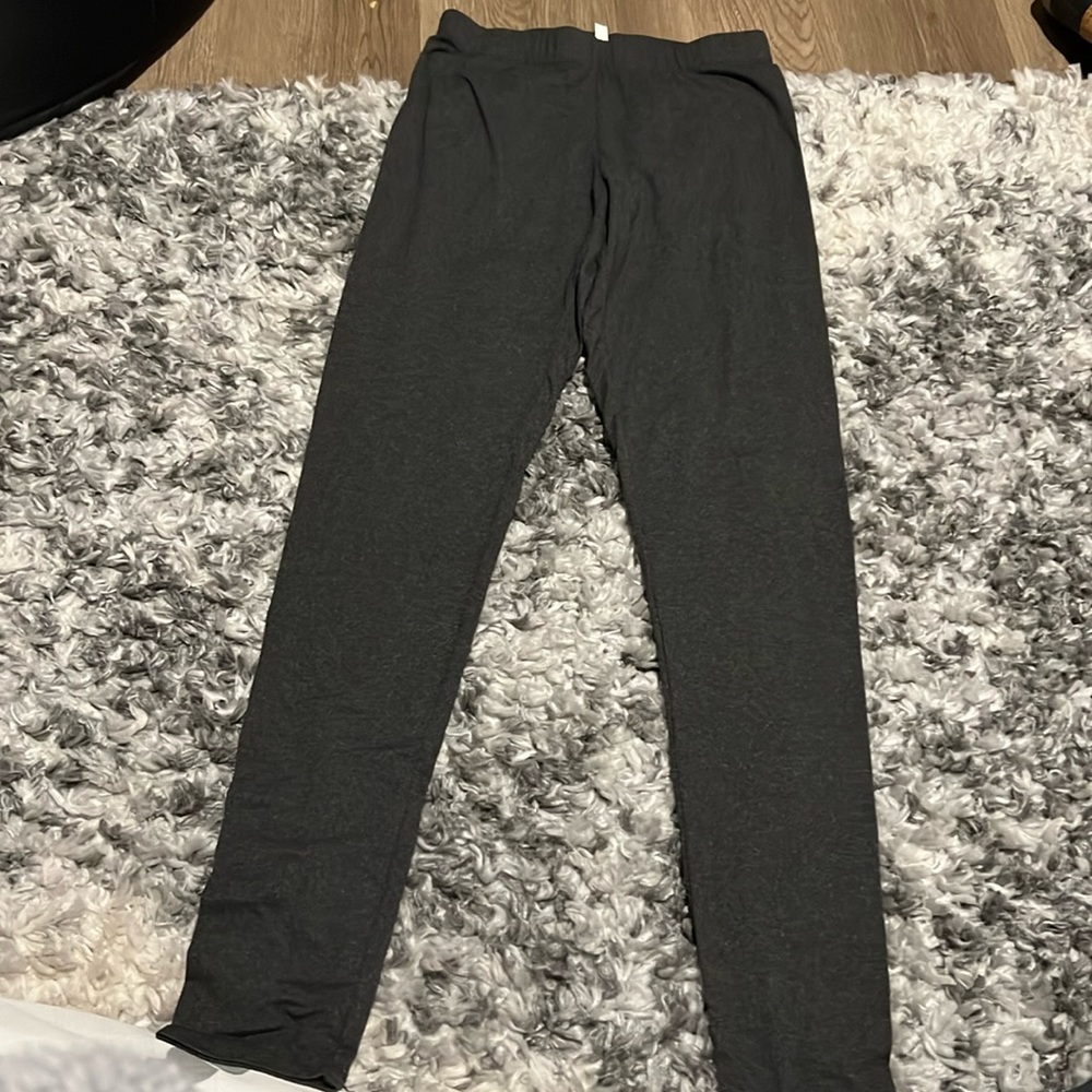 Grey super soft Aeropostale leggings. Never worn